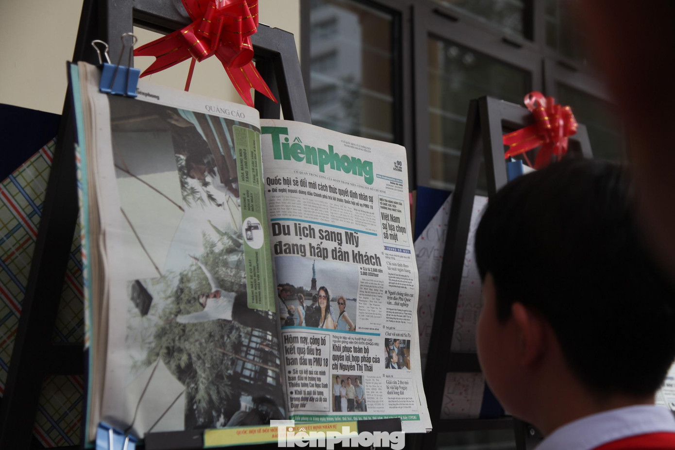 Báo Tiền Phong trưng bày tại chương trình