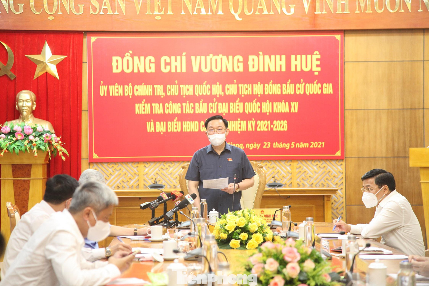 Chủ tịch Quốc hội Vương Đình Huệ và đoàn công tác làm việc với Tỉnh ủy Bắc Giang Chủ tịch Quốc hội Vương Đình Huệ và đoàn công tác làm việc với Tỉnh ủy Bắc Giang