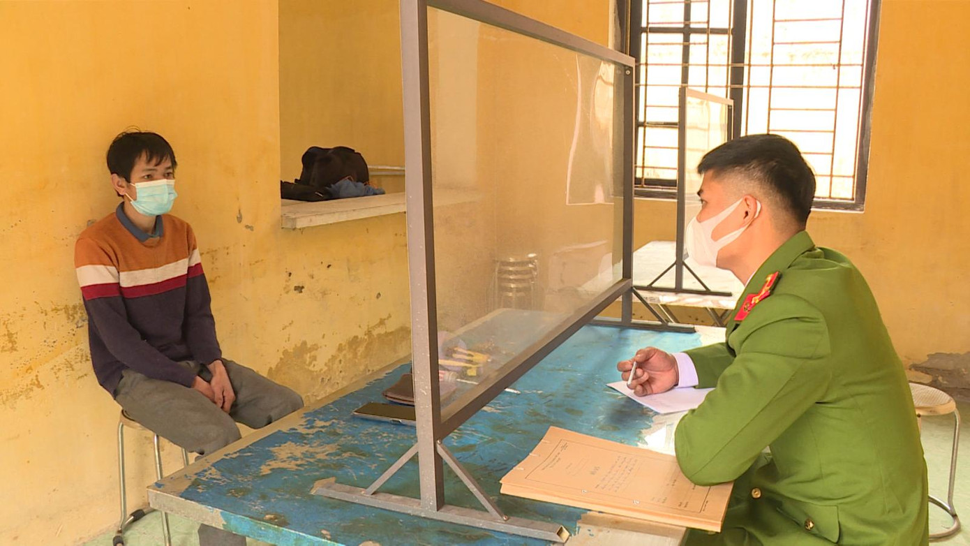 Đối tượng Huy tại cơ quan Công an