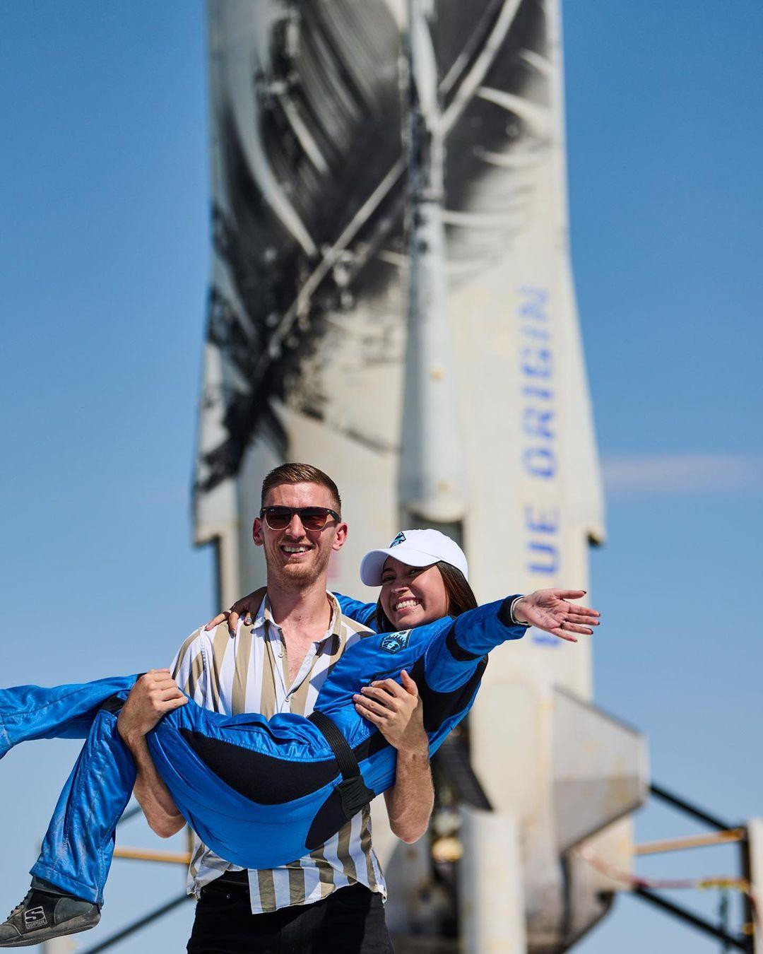 Katya được chồng ủng hộ trong công việc và cuộc sống Katya được chồng ủng hộ trong công việc và cuộc sống