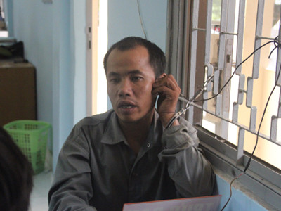 Gã cướp Trần Ngọc Quang bị nhân dân vây bắt ngày 24/10