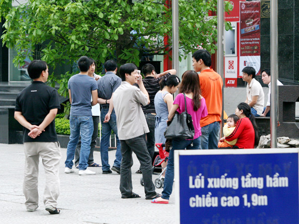 Ảnh chụp tại tòa nhà 156 Xã Đàn, Đống Đa (Hà Nội) Ảnh: Minh Đức. Ảnh chụp tại tòa nhà 156 Xã Đàn, Đống Đa (Hà Nội) Ảnh: Minh Đức