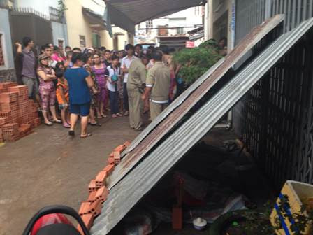 Bị bê tông đè chết trong lúc phá dỡ nhà ảnh 3