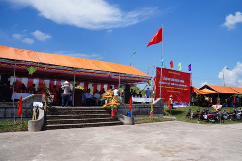 Cả nghìn người theo dõi lễ hội thi bơi chải giữa Thủ đô ảnh 1