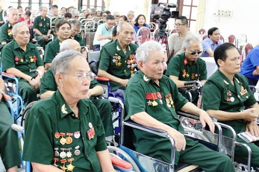 Bộ LĐ-TB&XH đề xuất tăng mức hỗ trợ ưu đãi người có công với cách mạng (Ảnh minh hoạ: VGP). Bộ LĐ-TB&XH đề xuất tăng mức hỗ trợ ưu đãi người có công với cách mạng (Ảnh minh hoạ: VGP).