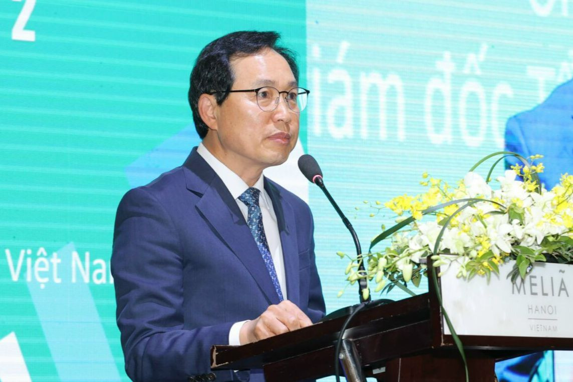 Ông Choi Joo Ho - Tổng Giám đốc Tổ hợp Samsung tại Việt Nam - kiến nghị giải pháp tới cơ quan chức năng.