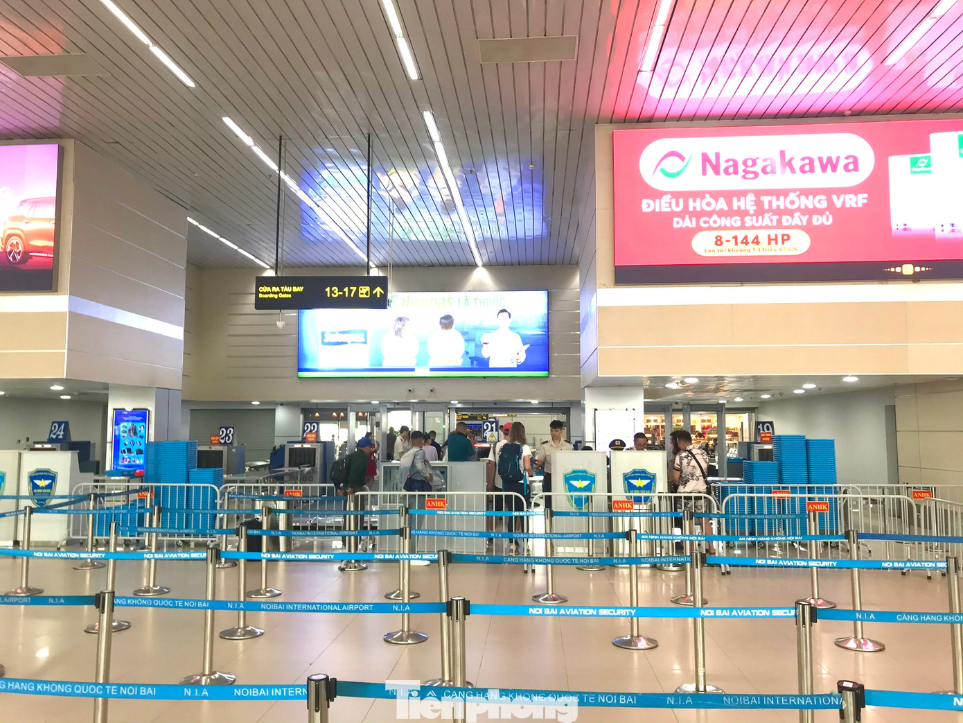 Cục HKVN yêu cầu siết chặt quản lý vấn đề ghi âm, ghi hình ở sân bay trong nước. Ảnh: Trần An.