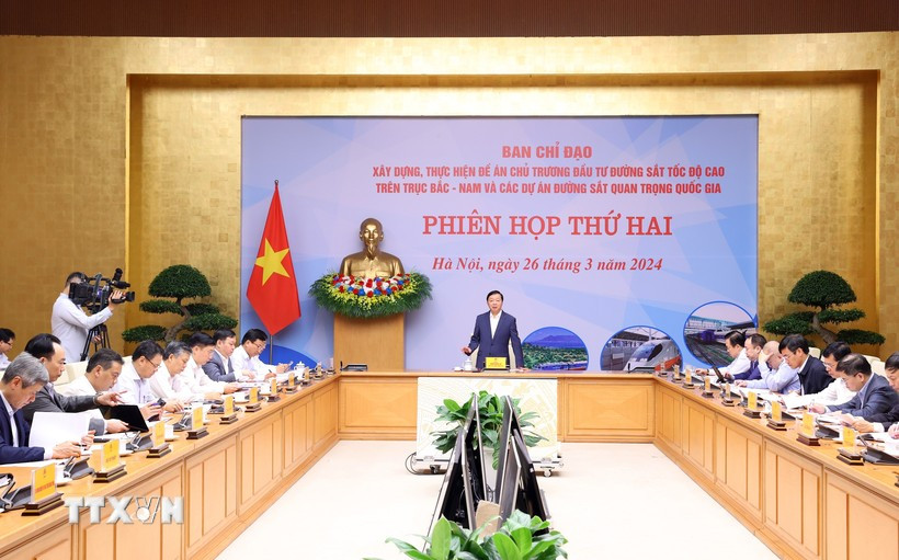 Phó Thủ tướng Chính phủ Trần Hồng Hà chủ trì Phiên họp thứ hai Ban Chỉ đạo xây dựng, thực hiện Đề án chủ trương đầu tư đường sắt tốc độ cao trên trục Bắc-Nam sáng 26/3/2024. (Ảnh: Văn Điệp/TTXVN).