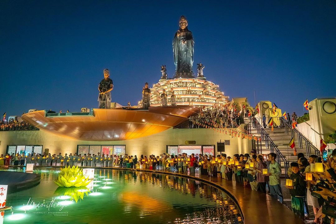 Đỉnh núi Bà Đen thu hút du khách vào những mùa lễ hội. Ảnh: Bùi Văn Hải. Đỉnh núi Bà Đen thu hút du khách vào những mùa lễ hội. Ảnh: Bùi Văn Hải.