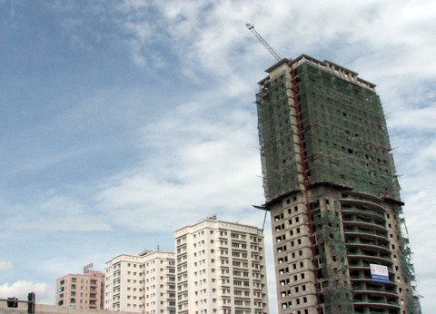 Địa ốc đói vốn trong trung và dài hạn