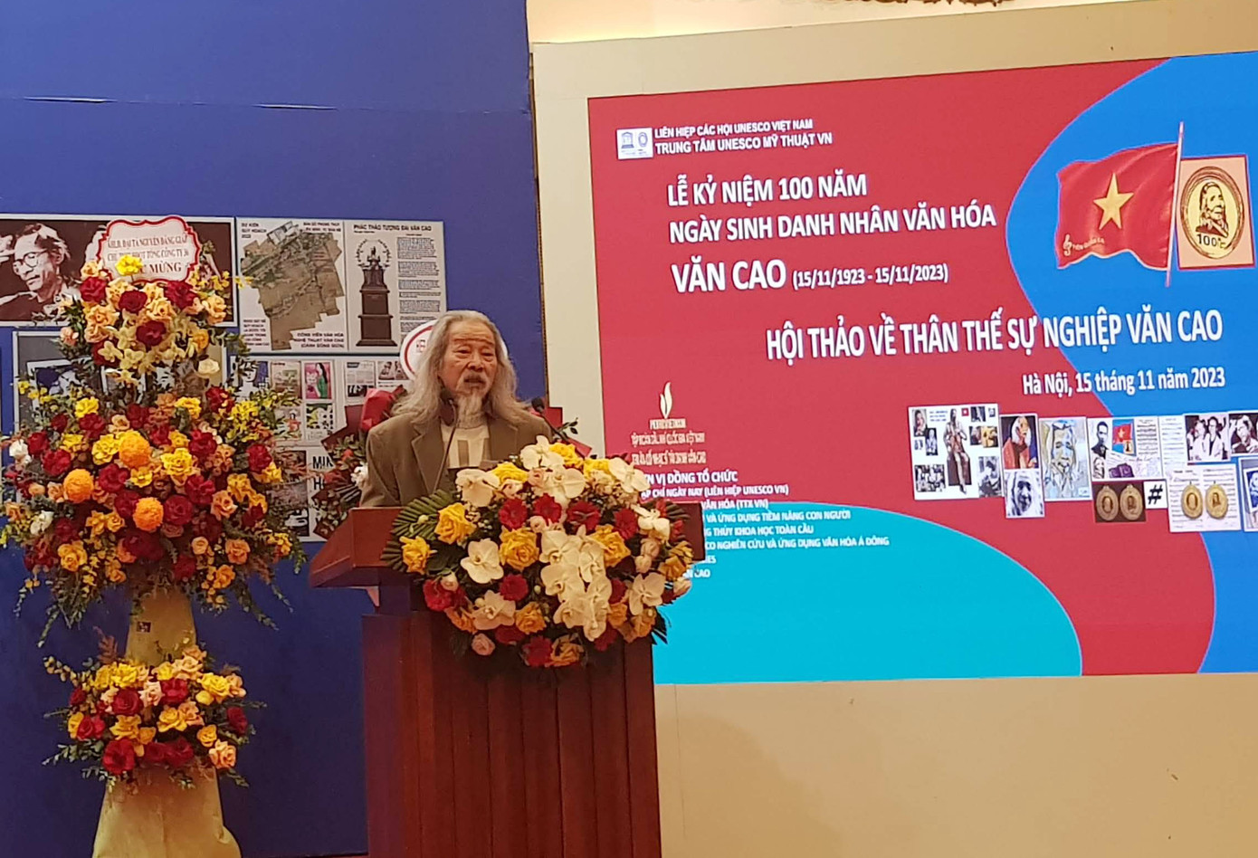 Họa sĩ Văn Thao phát biểu tại Lễ kỷ niệm 100 năm ngày sinh nhạc sĩ Văn Cao Ảnh: Kiến Nghĩa. Họa sĩ Văn Thao phát biểu tại Lễ kỷ niệm 100 năm ngày sinh nhạc sĩ Văn Cao Ảnh: Kiến Nghĩa.