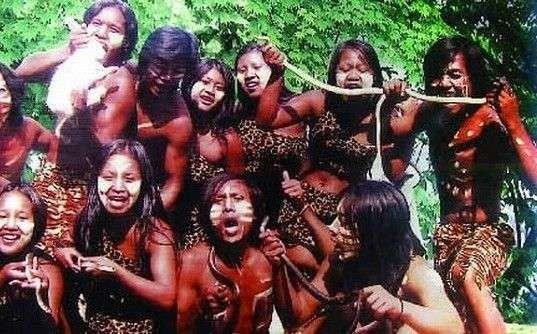 9 tộc người kỳ dị khiến bạn chẳng thể nào tin nổi ảnh 4
