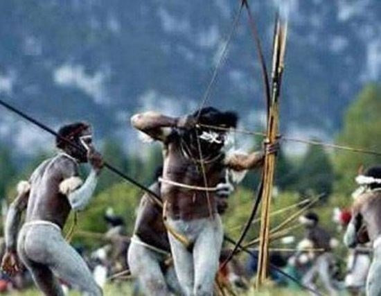 9 tộc người kỳ dị khiến bạn chẳng thể nào tin nổi ảnh 3