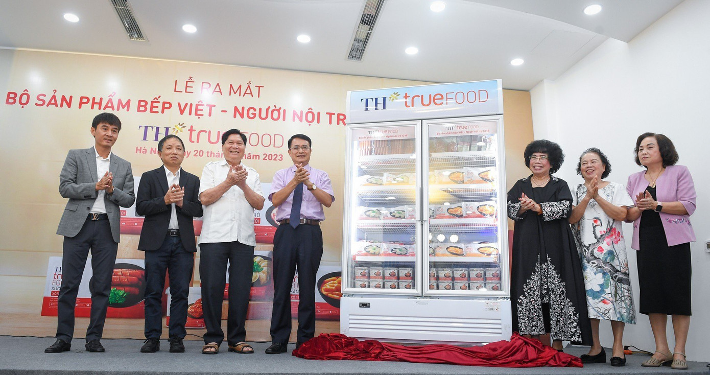 Nghi thức ra mắt sản phẩm