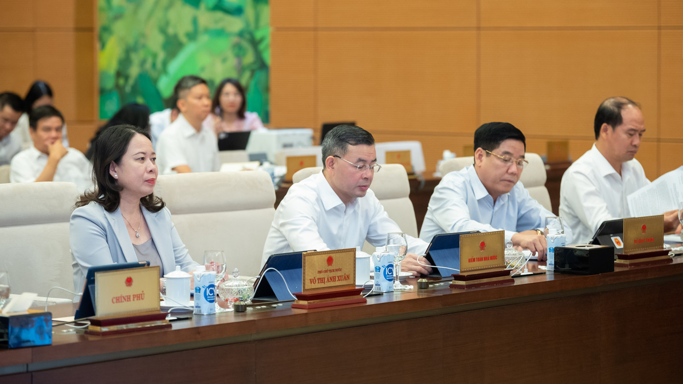 Các đại biểu tham dự phiên khai mạc Các đại biểu tham dự phiên khai mạc