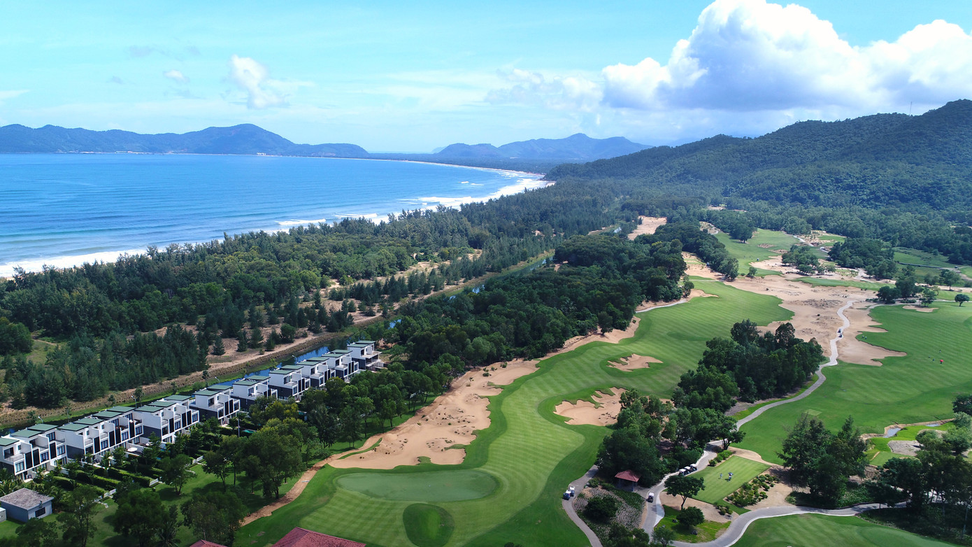 Sân Laguna Golf Lăng Cô