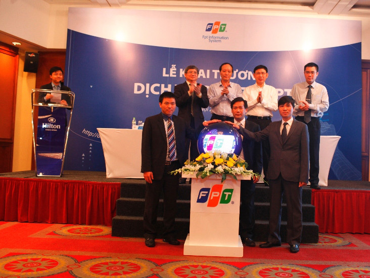Khai trương dịch vụ điện tử FPT