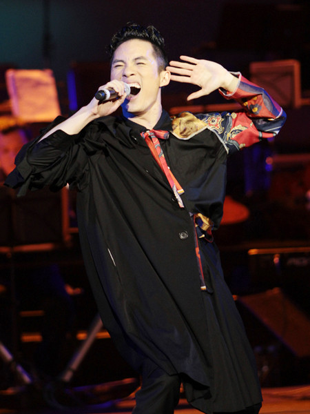 Tùng Dương trong chương trình riêng "Những chuyến đi". Tùng Dương trong chương trình riêng