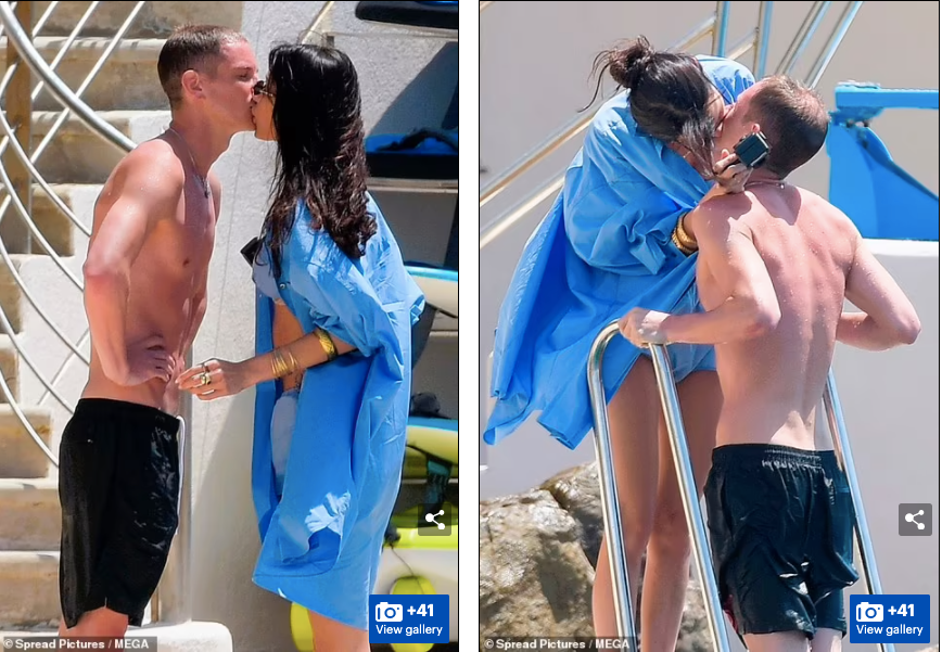 ... và khóa môi tình tứ.