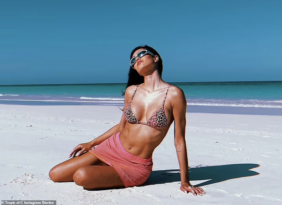 Hiện, anh chàng đào hoa Scott Disick đã có tình mới nhưng nàng mẫu 21 tuổi vẫn đang là quý cô độc thân.