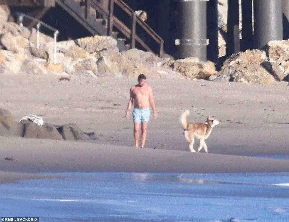 Dailymail cho biết nàng mẫu 9x đã nhiều lần được Leonardo DiCaprio dẫn về ra mắt gia đình và cô rất được lòng mẹ chồng tương lai. Đám cưới của cặp đôi có lẽ sẽ diễn ra trong tương lai không xa.