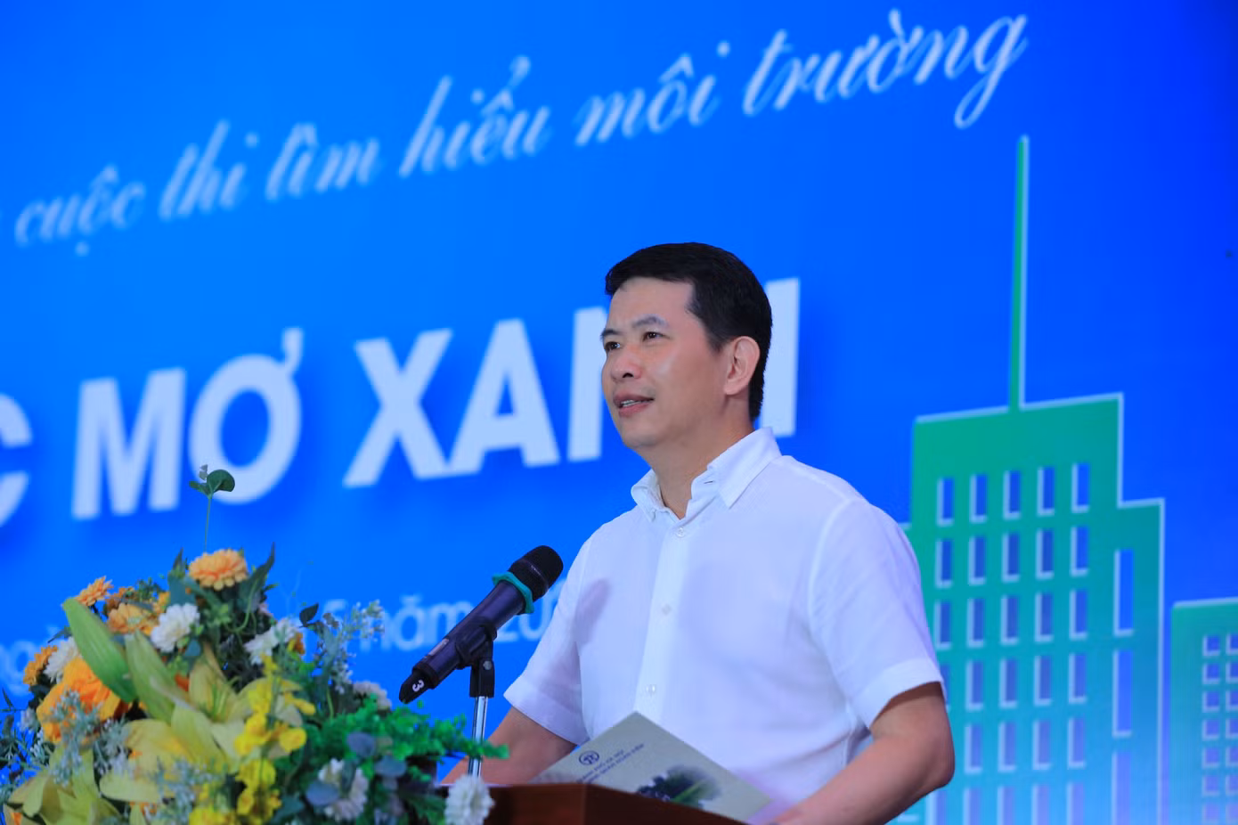 Ông Phạm Tuấn Long, Chủ tịch UBND quận Hoàn Kiếm phát biểu. Ảnh: Trọng Tài
