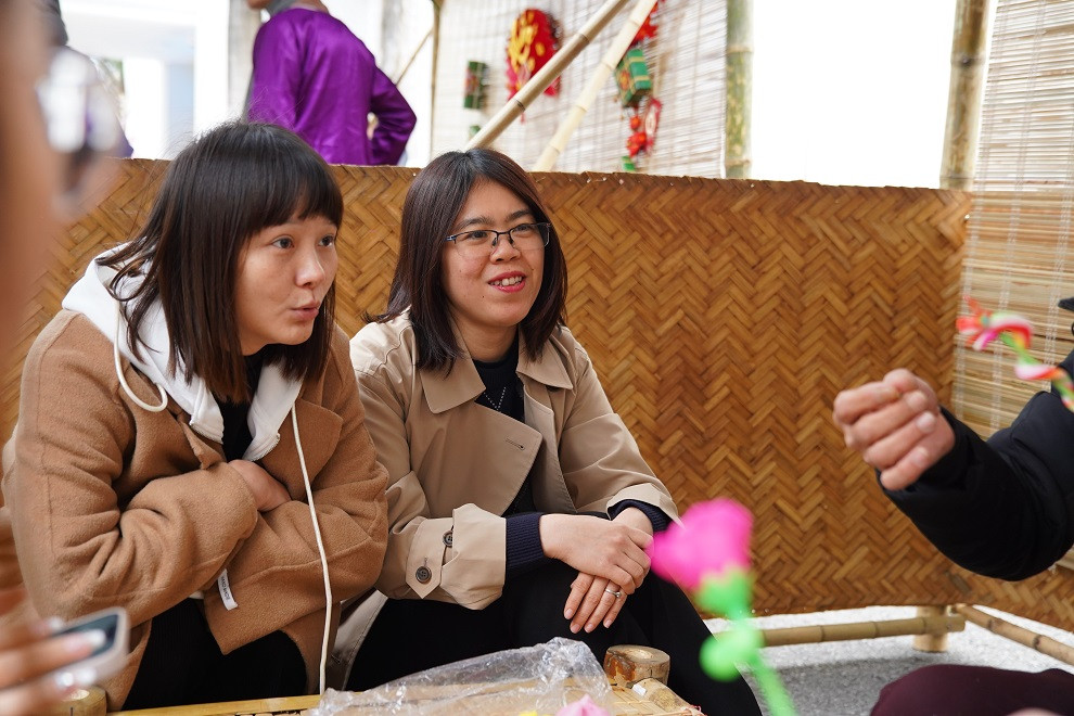 Ngạc nhiên trước bàn tay khéo léo của nghệ nhân nặn tò he