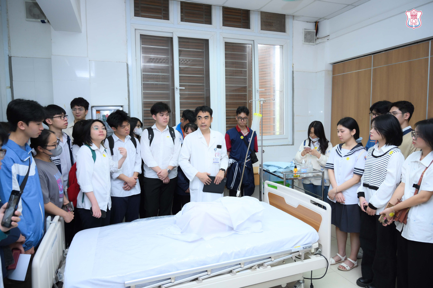 Thí sinh trải nghiệm 1 ngày là sinh viên Trường Đại học Y Hà Nội năm 2024