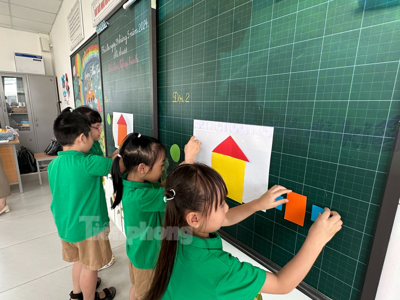 Tiết học mĩ thuật thật thú vị Tiết học mĩ thuật thật thú vị