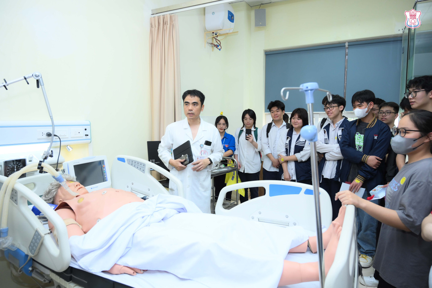 Trải nghiệm một ngày làm sinh viên Trường Đại học Y Hà Nội của học sinh THPT