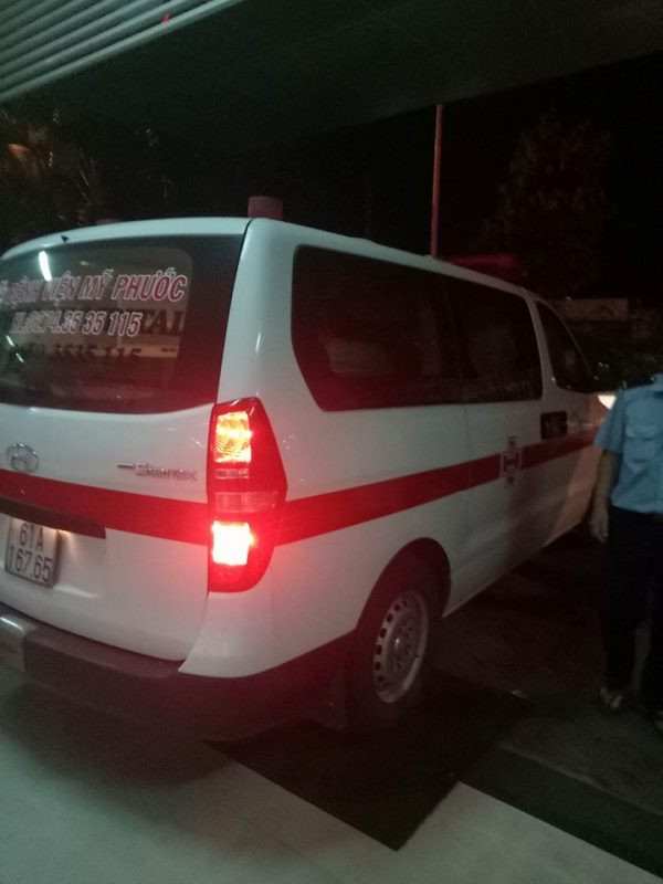 Sập giàn giáo kinh hoàng ở Bình Dương, 4 công nhân thương vong ảnh 2