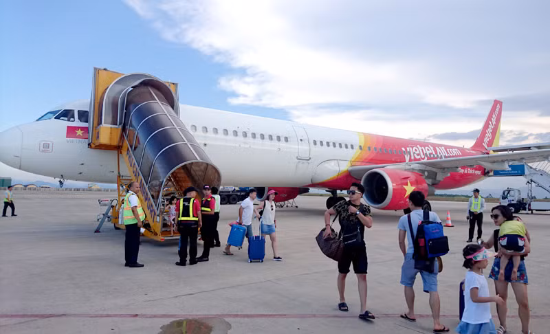 Tất cả các chuyến bay nội địa và quốc tế từ Việt Nam đi hiện đều cấm hút thuốc lá trên máy bay. Ảnh minh hoạ.