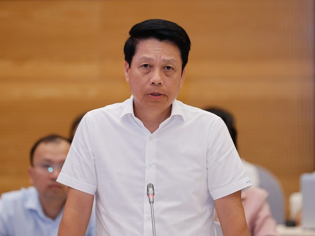 Phó thống đốc Ngân hàng Nhà nước Phạm Tiến Dũng. Phó thống đốc Ngân hàng Nhà nước Phạm Tiến Dũng.