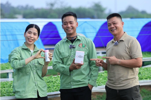 Mỗi sản phẩm Crilin đều chứa đựng nhiều tâm huyết, từ giai đoạn từ trồng cây đến chăm sóc, thu hoạch và sơ chế đều được thực hiện tỉ mỉ theo quy chuẩn của Bộ Y tế và hướng dẫn của WHO Mỗi sản phẩm Crilin đều chứa đựng nhiều tâm huyết, từ giai đoạn từ trồng cây đến chăm sóc, thu hoạch và sơ chế đều được thực hiện tỉ mỉ theo quy chuẩn của Bộ Y tế và hướng dẫn của WHO