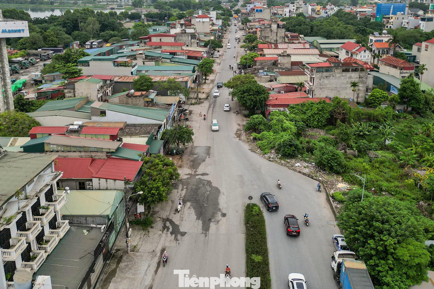 Dự kiến đến tháng 10/2024, quận Hoàng Mai sẽ hoàn thành việc giải phóng mặt bằng để triển khai thi công trở lại dự án mở rộng đường Tam Trinh.