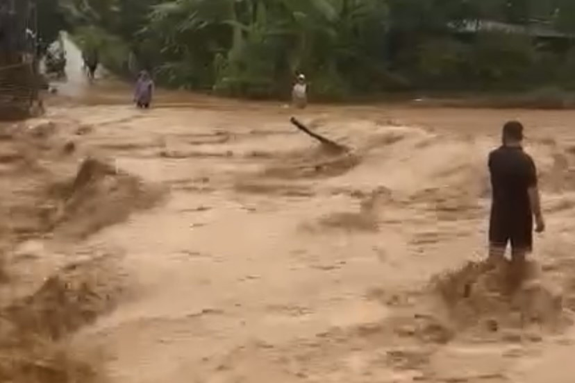 Mưa lũ, ngập lụt trên địa bàn Vân Hồ