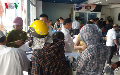 Hàng triệu khách hàng lo nhà mạng cắt liên lạc ảnh 1