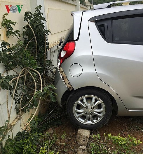 Học sinh bị ô tô tông chết trong sân trường: Đâu phải chỗ tập xe ảnh 1