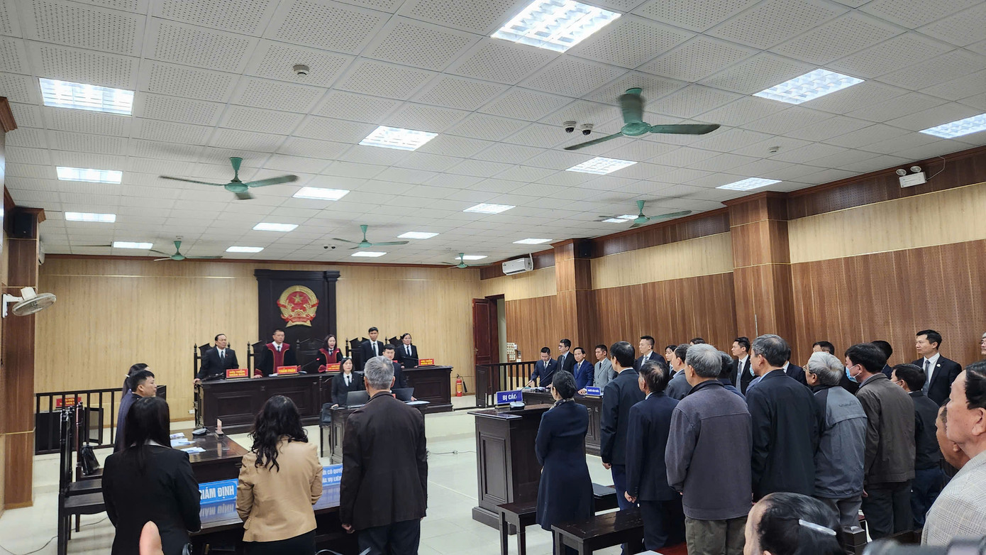 Toàn cảnh hoãn phiên toà sáng 26/12 Toàn cảnh hoãn phiên toà sáng 26/12