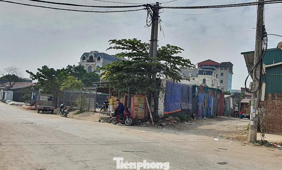 Giá đất khu vực huyện Hoài Đức (Hà Nội) đã tăng thêm khoảng 10 - 15 triệu đồng/m2 so với năm ngoái nhờ thông tin duyệt dự án đường Vành đai 4.