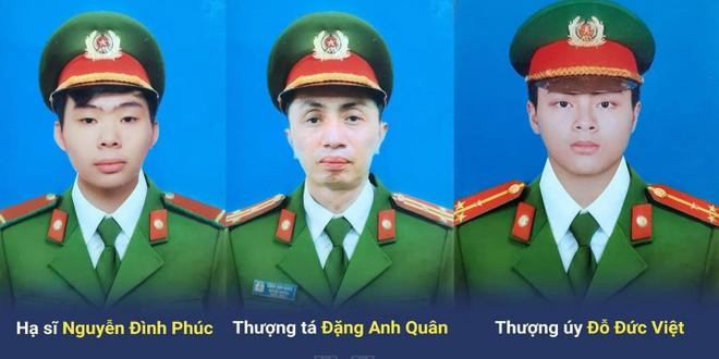 Ba cán bộ, chiến sỹ được truy thăng cấp bậc hàm