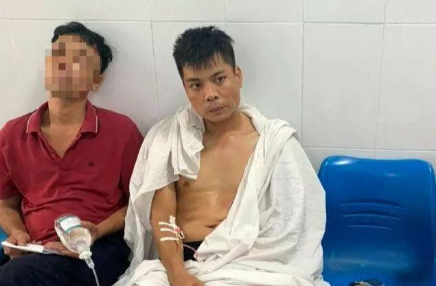 Hoàng Văn Lượng (phải).