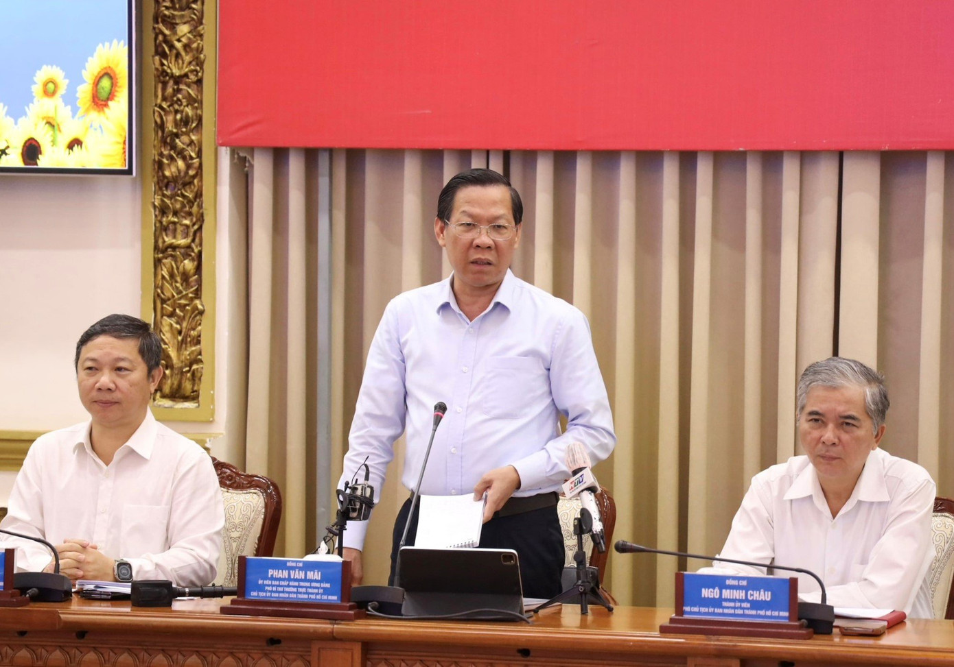 Ông Phan Văn Mãi yêu cầu các đơn vị liên quan cần khẩn trương đề xuất về vấn đề thu thuế thu nhập cá nhân với người lao động bị kết thúc hợp đồng