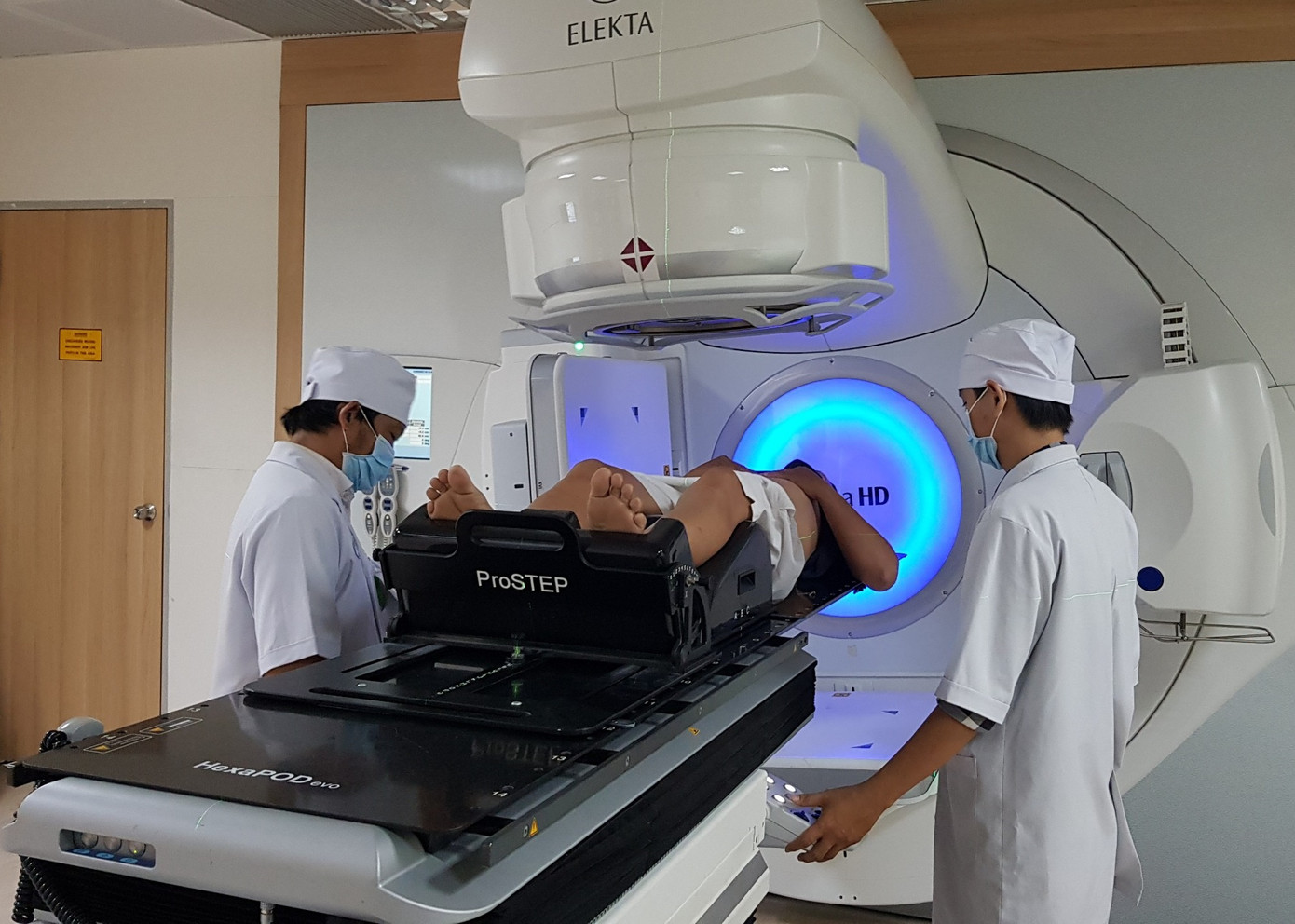 Hệ thống máy xạ trị gia tốc đã được sửa chữa, đưa vào phục vụ người bệnh tại Chợ Rẫy Hệ thống máy xạ trị gia tốc đã được sửa chữa, đưa vào phục vụ người bệnh tại Chợ Rẫy