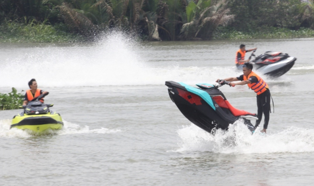 Công an TPHCM khẳng định, thành phố chưa cấp phép cho loại hình vui chơi giải trí trên đường thủy Công an TPHCM khẳng định, thành phố chưa cấp phép cho loại hình vui chơi giải trí trên đường thủy