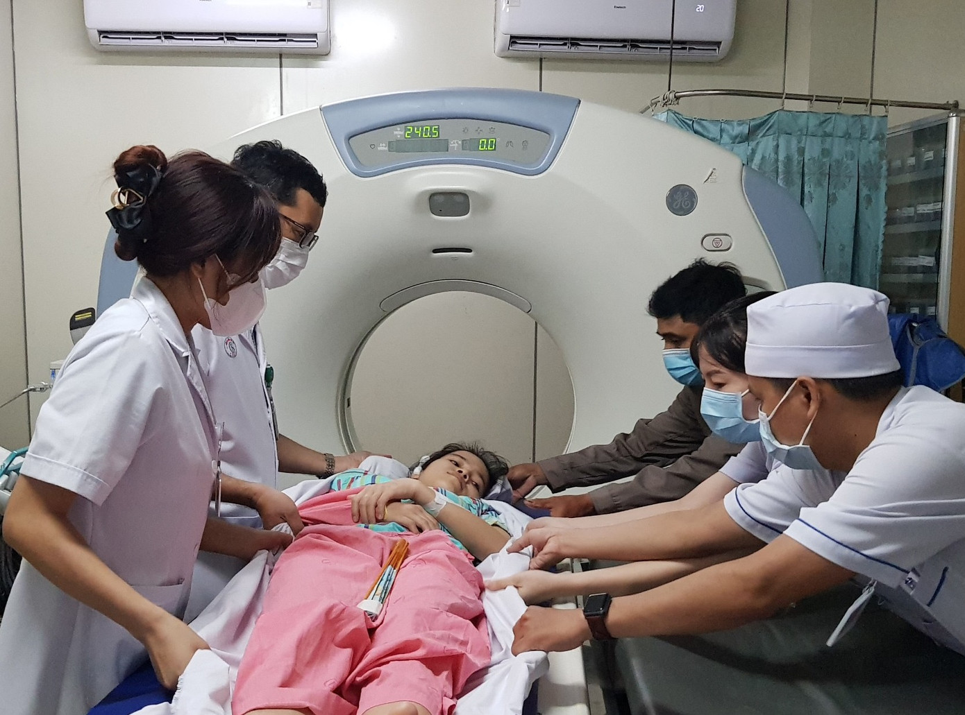 Bệnh viện Chợ Rẫy đã triển khai đồng bộ nhiều gói sửa chữa và mua sắm sau khi được Chính phủ tháo gỡ khó khăn trong công tác đấu thầu Bệnh viện Chợ Rẫy đã triển khai đồng bộ nhiều gói sửa chữa và mua sắm sau khi được Chính phủ tháo gỡ khó khăn trong công tác đấu thầu