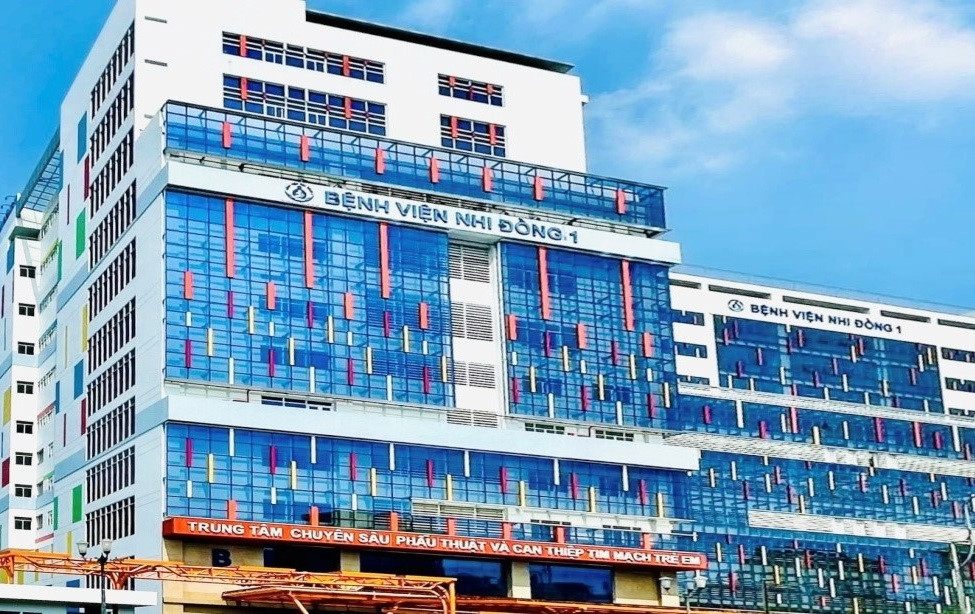 Bệnh viện Nhi Đồng 1 đã hoàn thành xây dựng và đưa vào hoạt động 3 tòa nhà quy mô 13 đến 15 tầng Bệnh viện Nhi Đồng 1 đã hoàn thành xây dựng và đưa vào hoạt động 3 tòa nhà quy mô 13 đến 15 tầng
