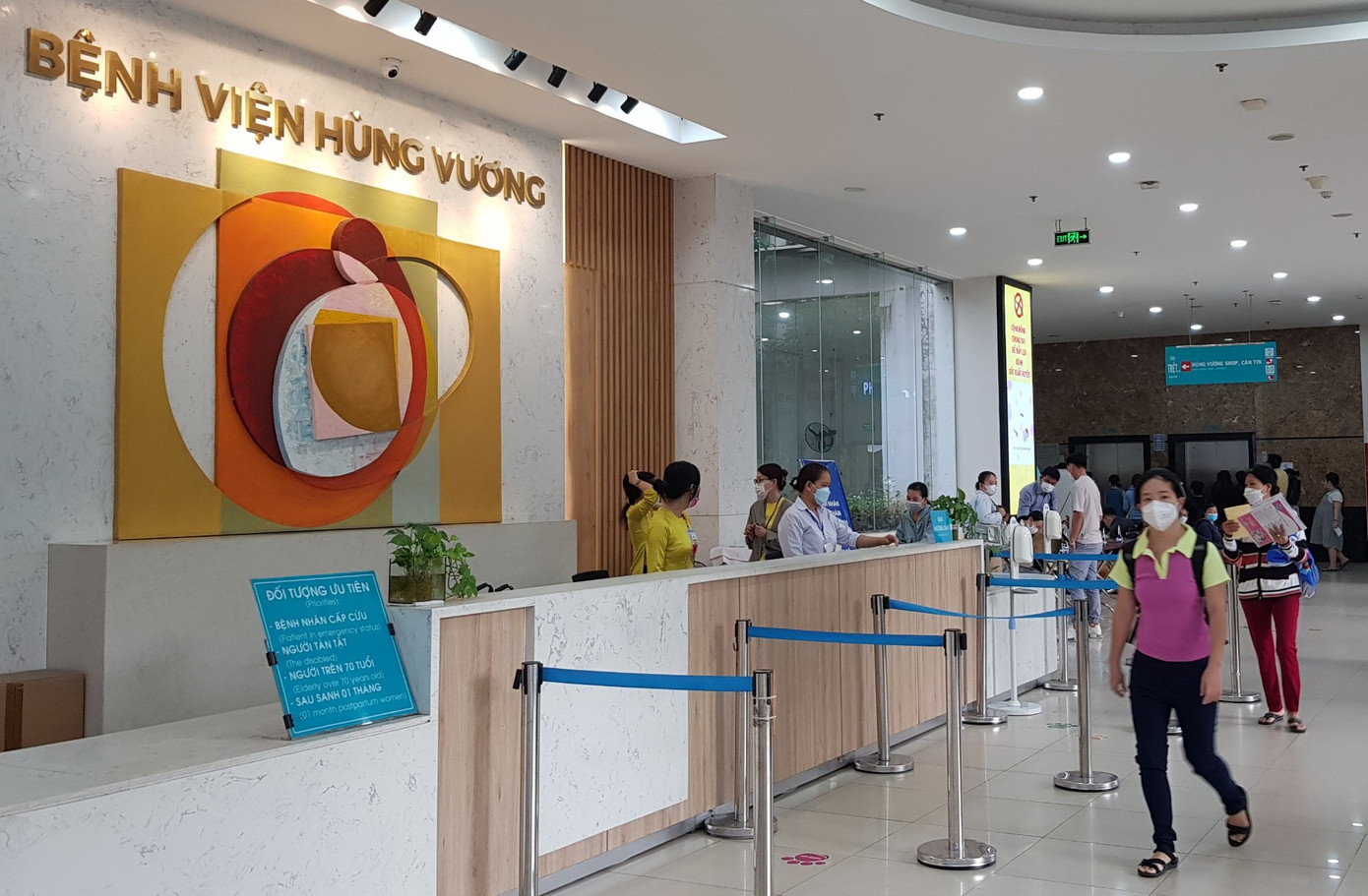 Bệnh viện Hùng Vương, nơi tiếp nhận cấp cứu cho bé gái xấu số