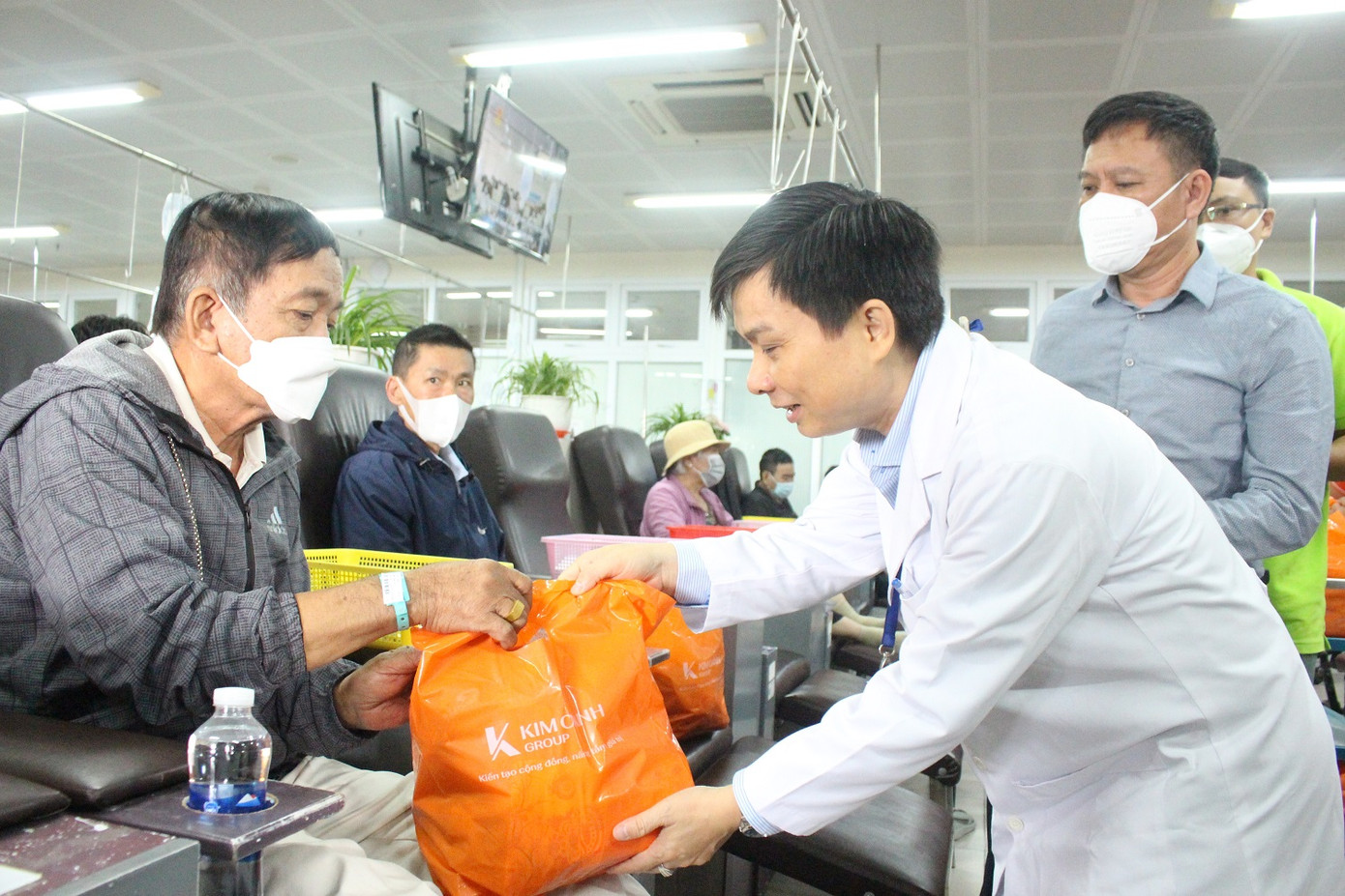 Ông Lê Minh Hiển, Trưởng phòng Công tác Xã hội, Bệnh viện Chợ Rẫy cho biết sẽ có 400 phần quà Tết được trao đến người bệnh và thân nhân trong dịp Tết Nguyên đán Quý Mão