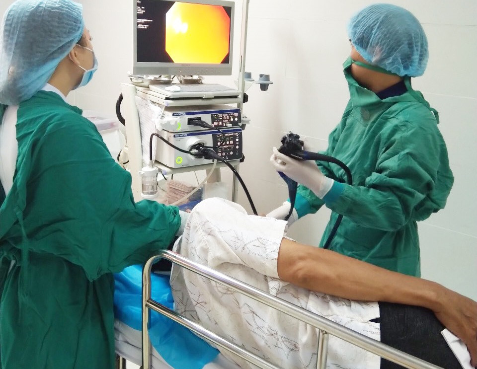 Bệnh nhân nhập viện trong tình trạng đau bụng dữ dội được bác sĩ phát hiện có nhiều dị vật trong dạ dày Bệnh nhân nhập viện trong tình trạng đau bụng dữ dội được bác sĩ phát hiện có nhiều dị vật trong dạ dày